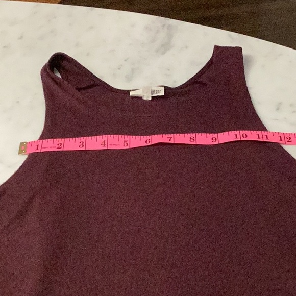 Wilfred Free casual sleeveless top. Great for layering or on its own. - Picture 7 of 9